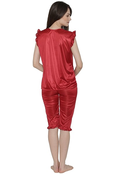 Buy 7 Pc Satin Nightwear Set Online India, Best Prices, COD - Clovia -  NS1186P09