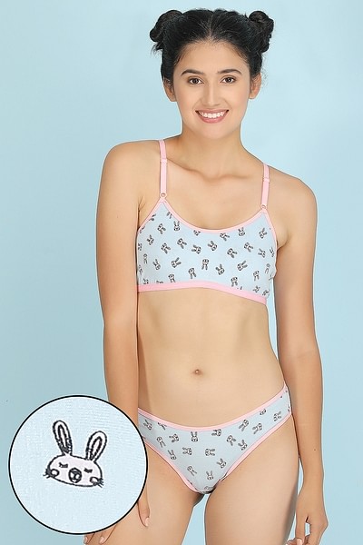 Buy Padded Non-Wired Printed Teen Bra & Mid Waist Hipster Panty in Melange  Grey - Cotton Lycra Online India, Best Prices, COD - Clovia - BP0023P05