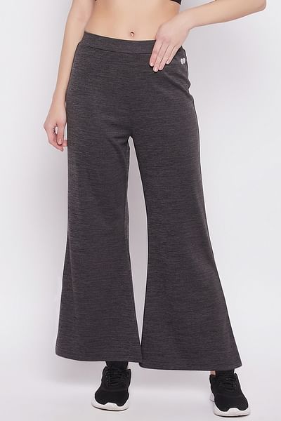 Buy Basics Brown Comfort Fit Trousers for Men's Online @ Tata CLiQ