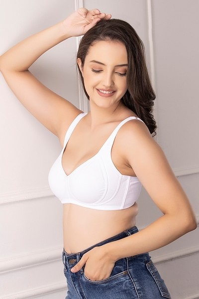 Buy Amante- Cool Contour Non-Padded Non-Wired Bra with Aloe Finish Online  India, Best Prices, COD - Clovia - BR1042118