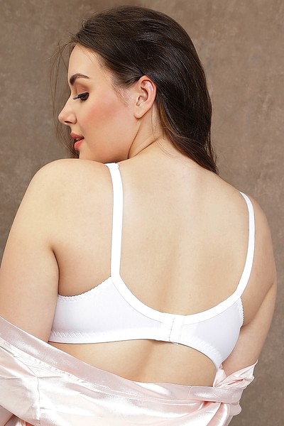 Buy Non-Padded Non-Wired Full Cup Full-Figure Bra in White - Cotton Online  India, Best Prices, COD - Clovia - BR2336P18