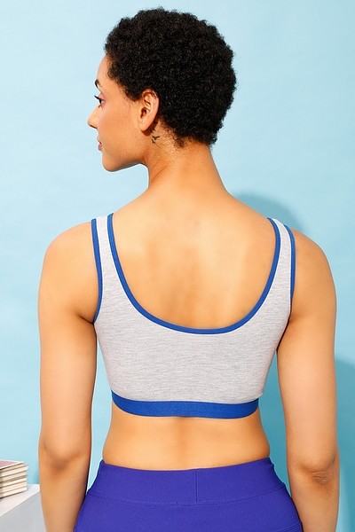Buy Cotton Non-Padded Non-Wired Sports Bra Online India, Best Prices, COD -  Clovia - BR1305P08