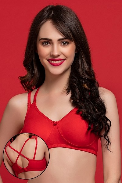 Buy Non-Padded Non-Wired Full Coverage Multiway T-Shirt Bra in Red - Cotton  Rich Online India, Best Prices, COD - Clovia - BR1622P04
