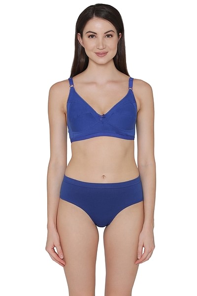 Buy Cotton Rich Non-Padded Non-Wired & Hipster Panty Set In Blue