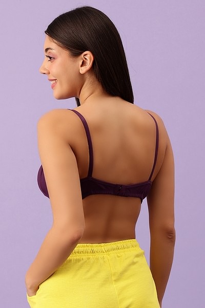 Buy Non-Padded Non-Wired Full Cup T-shirt Bra in Magenta - Cotton Rich  Online India, Best Prices, COD - Clovia - BR2179P14
