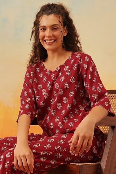 Contrasting Floral Embroidered Kurta And Pyjama main image 0