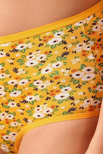 Buy High Waist Floral Print Hipster Panty in Yellow - Cotton Online India,  Best Prices, COD - Clovia - PN3170Y02