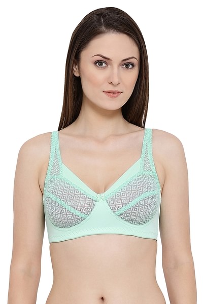 Buy Padded Non-Wired Full Cup Bra in Wine Colour - Lace Online India, Best  Prices, COD - Clovia - BR1000S15