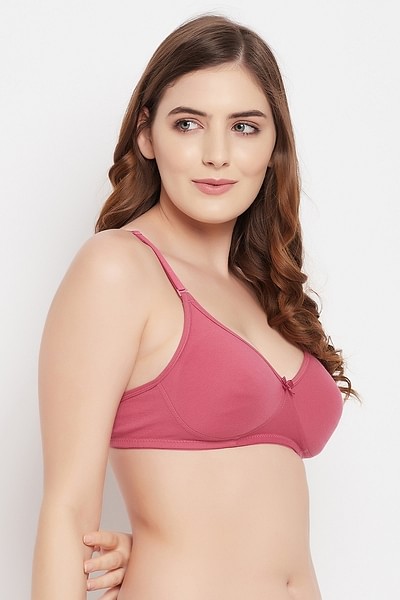 https://image.clovia.com/media/clovia-images/images/400x600/clovia-picture-lightly-padded-non-wired-full-cup-multiway-t-shirt-bra-in-blush-pink-cotton-rich-431983.jpg?q=90