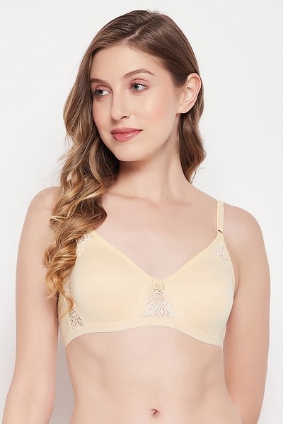 Buy Lightly Padded Non-Wired Full Coverage Spacer Cup T-Shirt Bra in Nude  Colour - Cotton Rich Online India, Best Prices, COD - Clovia - BR1280A24