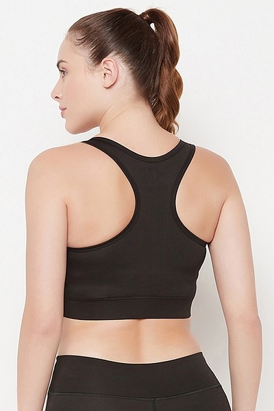 Buy Medium Impact Padded Colourblocked Sports Bra with Removable Cups in  Black Online India, Best Prices, COD - Clovia - BR2187B13