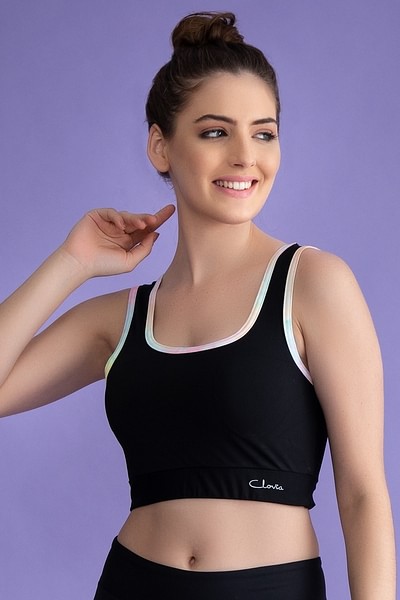 Buy Medium Impact Padded Sports Bra with Removable Cups in Black Online  India, Best Prices, COD - Clovia - BRS019P13