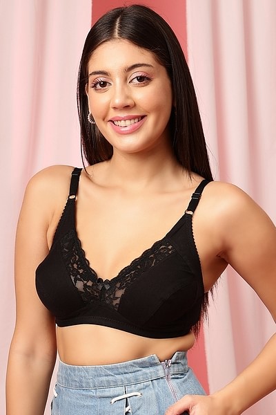 Buy Non-Padded Non-Wired Full Cup Bra in Black - Cotton & Lace Online India,  Best Prices, COD - Clovia - BR2027P13