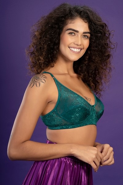 Buy Non-Padded Non-Wired Full Cup Bra in Jade Green - Lace Online India,  Best Prices, COD - Clovia - BR0181S17