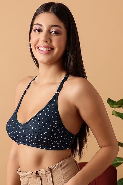 Buy Clovia Non-Padded Non-Wired Full Cup Printed Racerback Bra in White -  Cotton Online in India at Bewakoof