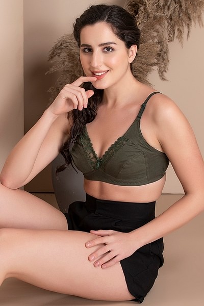 Buy Level 1 Push-Up Non-Wired Multiway T-shirt Bra In Green Melange -  Cotton Online India, Best Prices, COD - Clovia - BR1394P11