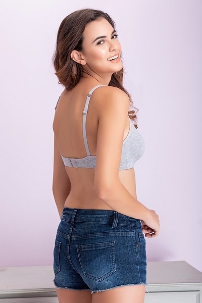 Buy Non-Padded Non-Wired Full Cup T-shirt Bra in White - Cotton Rich Online  India, Best Prices, COD - Clovia - BR0636P18