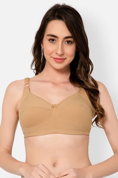 Buy Clovia Padded Non-Wired Full Coverage T-Shirt Bra - Maroon at Rs.1199  online