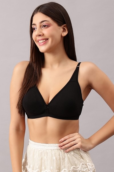 Buy Non-Padded Non-Wired Plunge Bra Online India, Best Prices, COD - Clovia  - BR0987P13