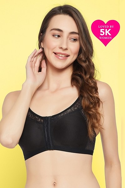 Buy Non-Padded Non-Wired Spacer Cup Easy-On Front Open Full Figure Bra in  Black - Cotton Rich Online India, Best Prices, COD - Clovia - BR2405A13