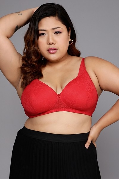 Buy Padded Non-Wired Full Cup Blouse Bra in Red - Lace Online