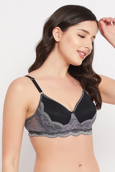 Buy Lace Non-Padded Non-Wired Full Cup Plus Size Bra in Black Online India,  Best Prices, COD - Clovia - BR1055R13