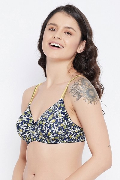 Buy Padded Non-Wired Full Cup Floral Print T-shirt Bra in Navy Online India,  Best Prices, COD - Clovia - BR1067Y08