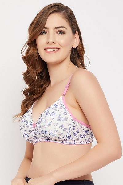Buy Padded Non-Wired Full Cup Floral Print T-shirt Bra in White Online  India, Best Prices, COD - Clovia - BR0935I18