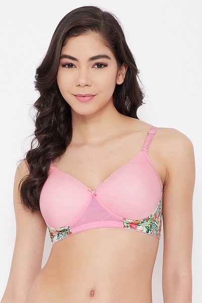 Buy Padded Non-Wired Full Cup Multiway T-shirt Bra in Soft Pink Online  India, Best Prices, COD - Clovia - BR1553K22