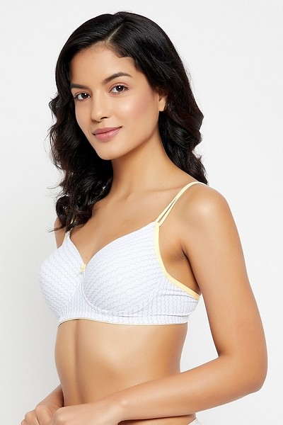 Buy Padded Non-Wired Full Cup Cherry Print T-shirt Bra in White Online  India, Best Prices, COD - Clovia - BR1067R18