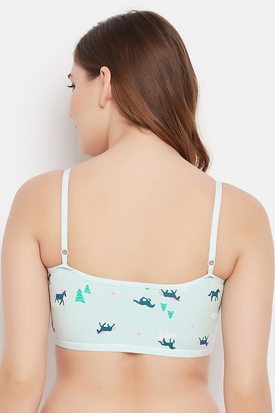 https://image.clovia.com/media/clovia-images/images/400x600/clovia-picture-padded-non-wired-full-cup-printed-teen-bra-in-baby-blue-cotton-508945.jpg?q=90