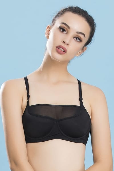 clovia padded sports bra