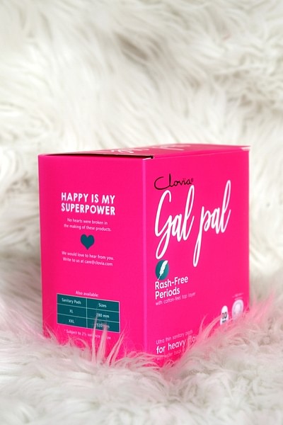 How to use Clovia Gal Pal Panty Liners? 