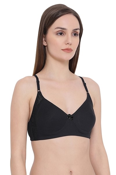 Buy Non-Padded Non-Wired Full Coverage T-Shirt Bra with Lace in Black -  Cotton Rich Online India, Best Prices, COD - Clovia - BR1924P13
