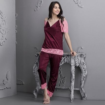 Clovia 11 pcs fashion nightwear