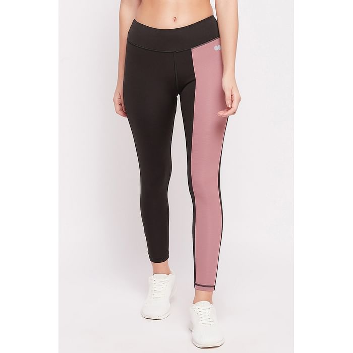 

Clovia Snug Fit Active Ankle-Length Colourblock Tights in Black - AB0053B13