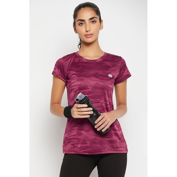 

Clovia Comfort Fit Camouflage Print Active T-shirt in Plum Colour - AT0124P09, Maroon