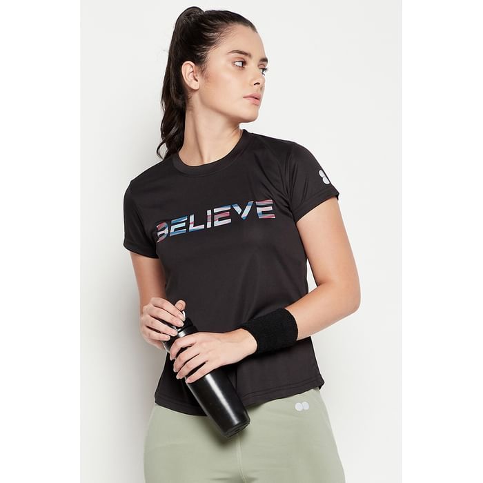 

Clovia Comfort-Fit Quick-Dry Text Print Active T-shirt in Black - AT0160P13
