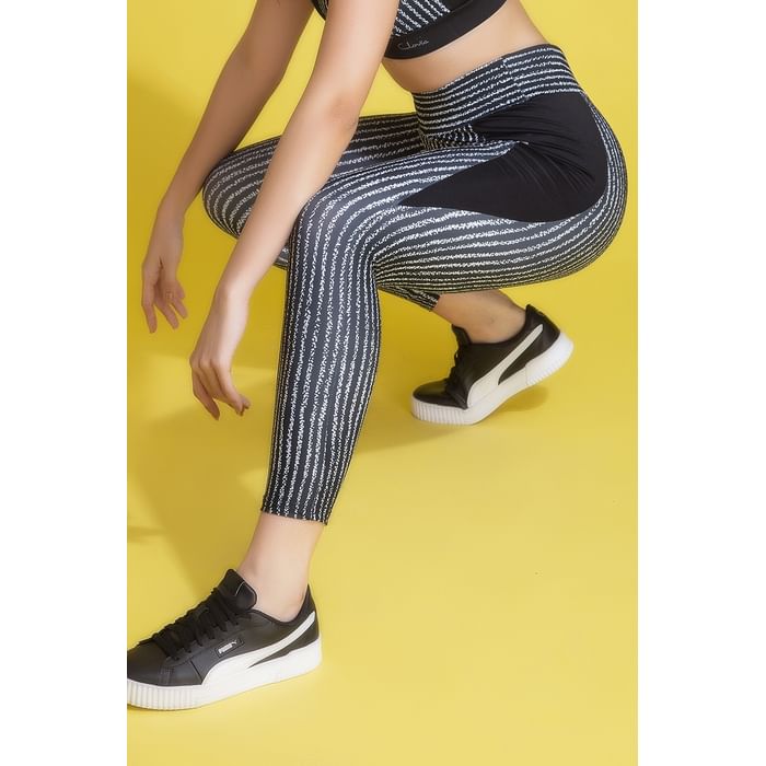 

Clovia Black & White Striped Activewear Ankle-Length Tights - AB0057P13