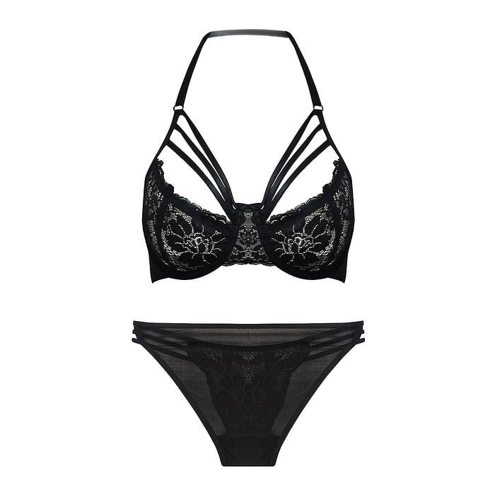 

Clovia Bond Girl Bra Brief Set In Black - BP0235P13