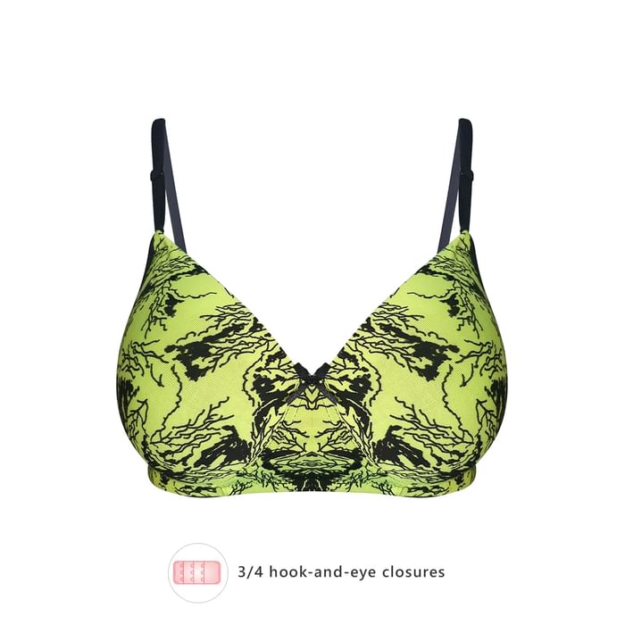 

Clovia Padded Non-Wired Full Coverage Printed T-Shirt Bra - BR0738G11, Light green