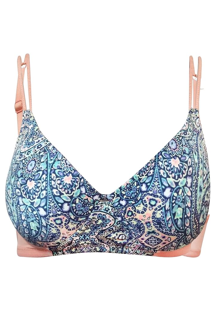 Buy Lightly Padded Non-Wired Prined T-Shirt Bra in Blue Online India, Best  Prices, COD - Clovia - BR1474M08