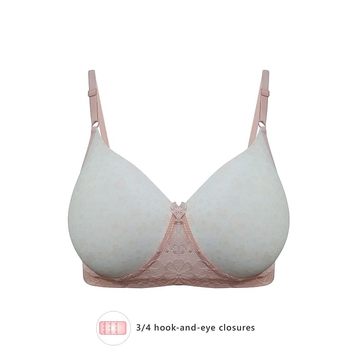 

Clovia Printed Padded Non-Wired Multiway T-Shirt Bra in White- Lace - BR1806L18