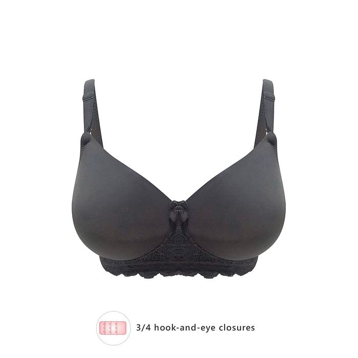Clovia - Clovia Padded Non-Wired Full Cup Multiway T-shirt Bra in Black – Lace	 – BR1806S13