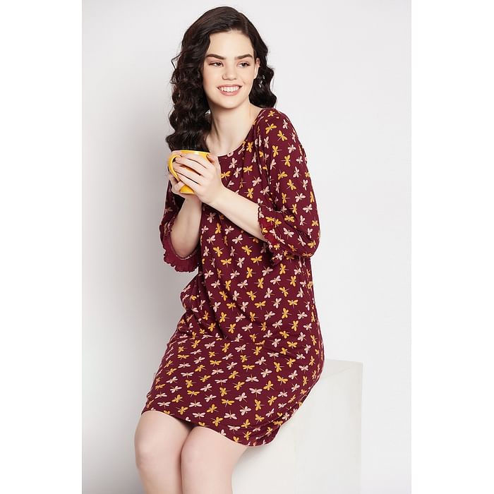 

Clovia Butterfly Print Short Night Dress in Plum Colour - 100% Cotton - NS1365P15, Purple