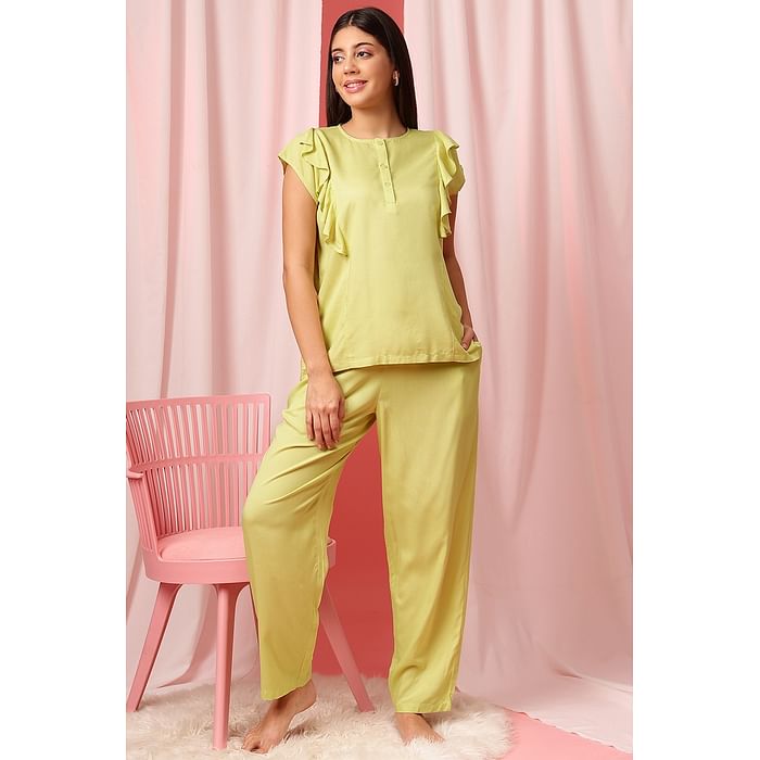 

Clovia Chic Basic Top & Pyjama Set in Mint Green - Rayon - LS0638P11, Light green