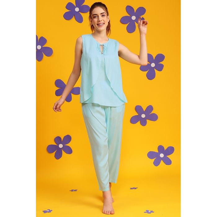 

Clovia Chic Basic Top & Pyjama Set in Sky Blue - Rayon - LS0639P03, Light blue