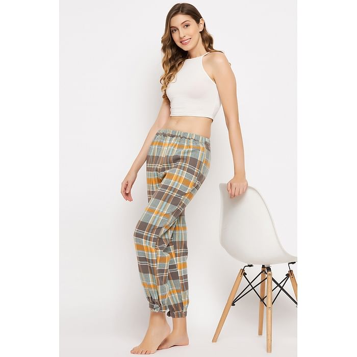 

Clovia Classic Checks Pyjama in Multicolour - Cotswool - LB0208P19