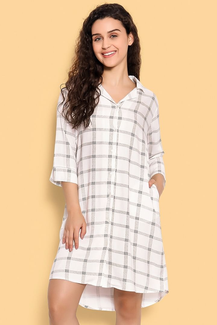 Buy Classic Checks Button Down Sleep Shirt in White - Rayon Online India,  Best Prices, COD - Clovia - NS1392F18