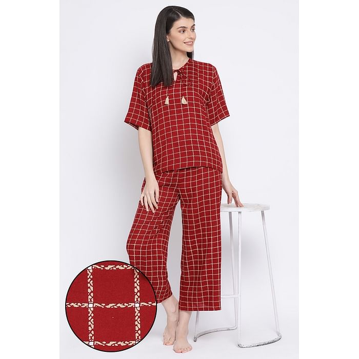

Clovia Classic Checks Top & Pyjama in Maroon - Rayon - LS0535P09